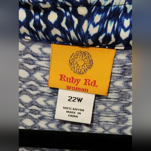 Ruby Rd. Draped overpiece 22W - Picture 2 of 4